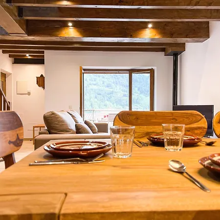 Encant Muntanyes, Casa Amb Vistes A Nyaraló