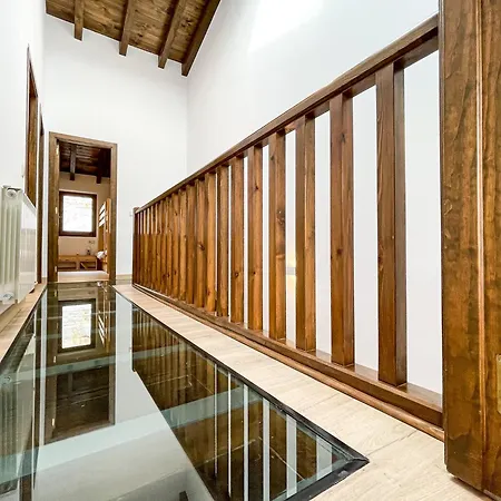 Encant Muntanyes, Casa Amb Vistes A