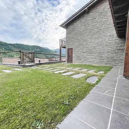 Encant Muntanyes, Casa Amb Vistes A *
